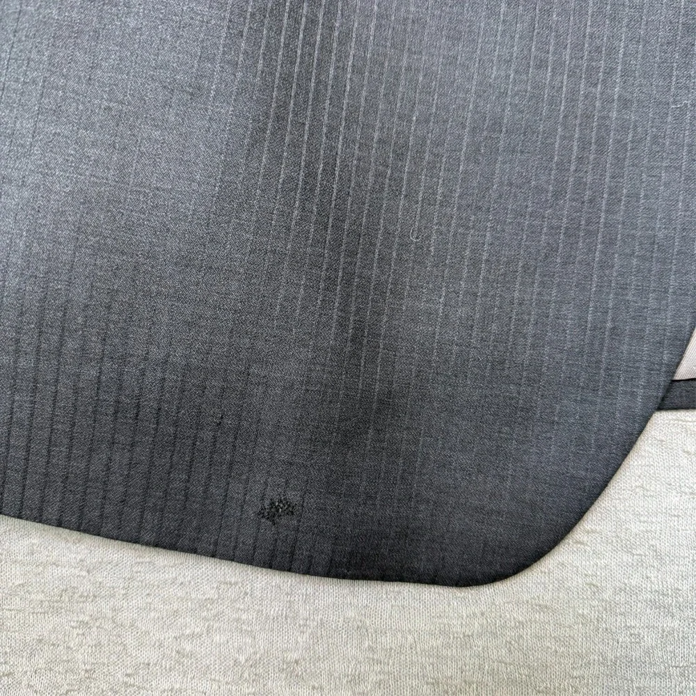 Calvin Klein Men's Blazer Sport Coat 44L‎ Gray Macy's Suit Pinstripe 100% Wool